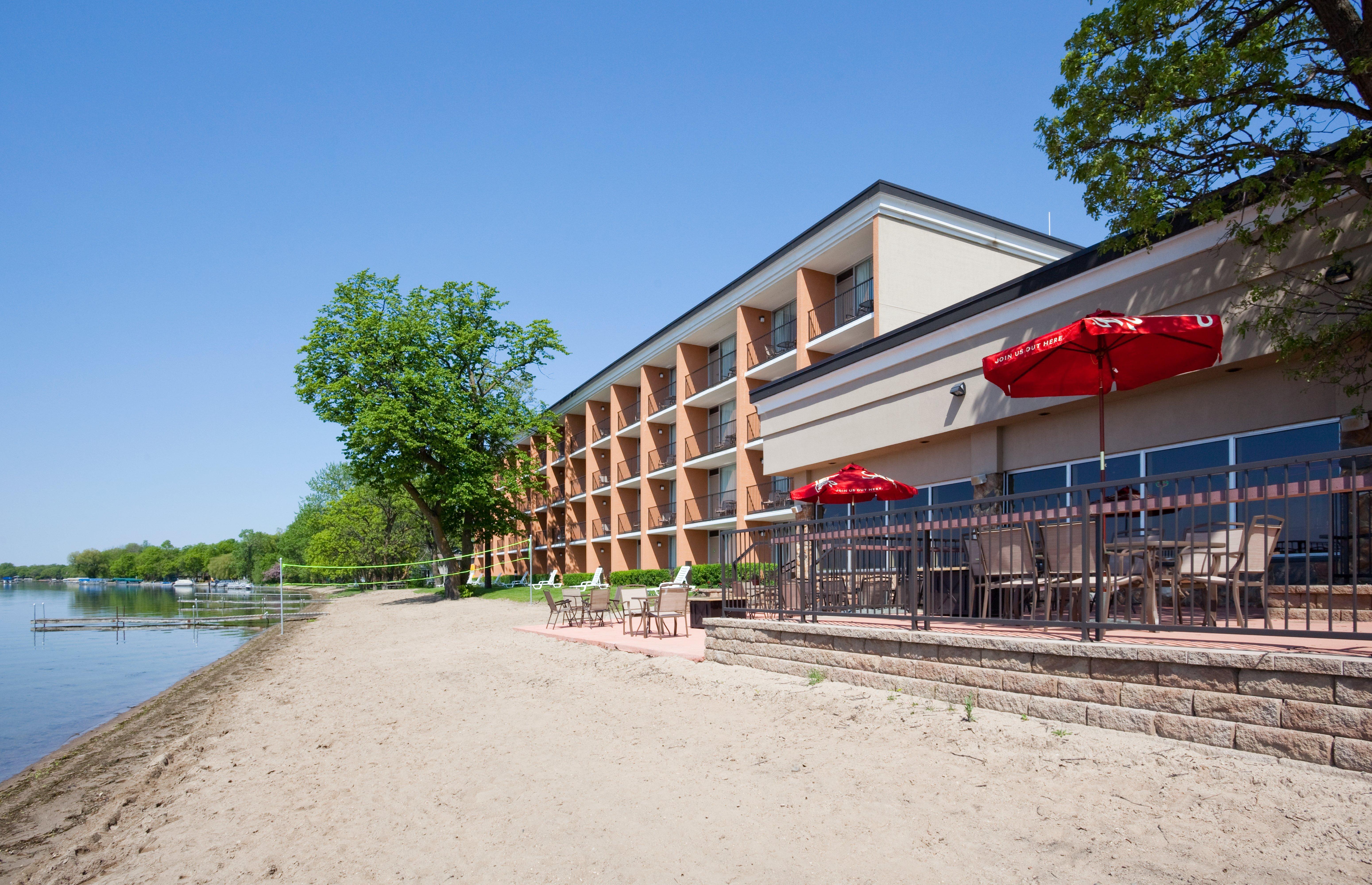 Holiday Inn Detroit Lakes By Ihg Eksteriør billede